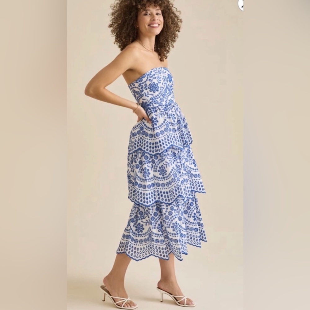 NWT ALTAR’D STATE Blue & White Strapless Tiered Midi Dress